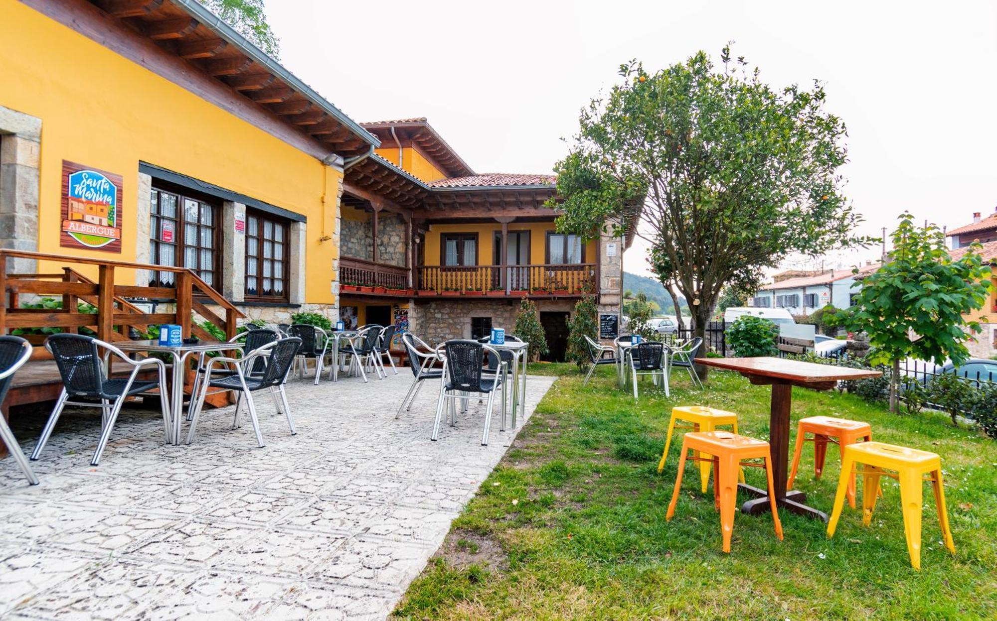 Albergue Santa Marina Buelna Exterior photo