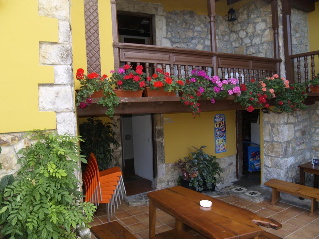 Albergue Santa Marina Buelna Exterior photo