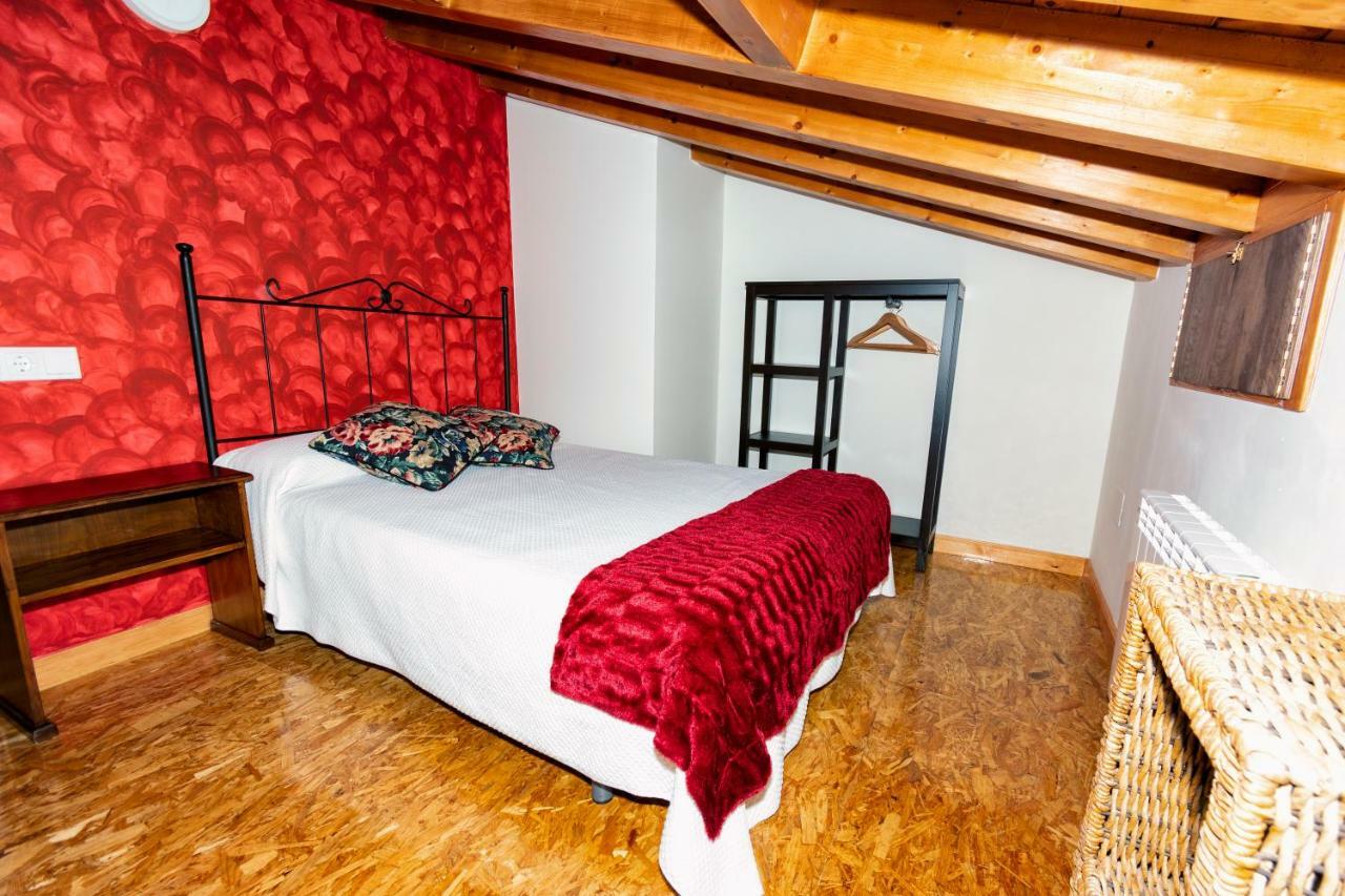 Albergue Santa Marina Buelna Exterior photo